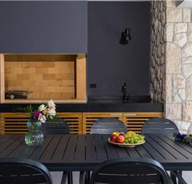 Luxury 5-Bedroom Villa with Sea-Views and Infinity Pool near Dubrovnik – Sleeps 10